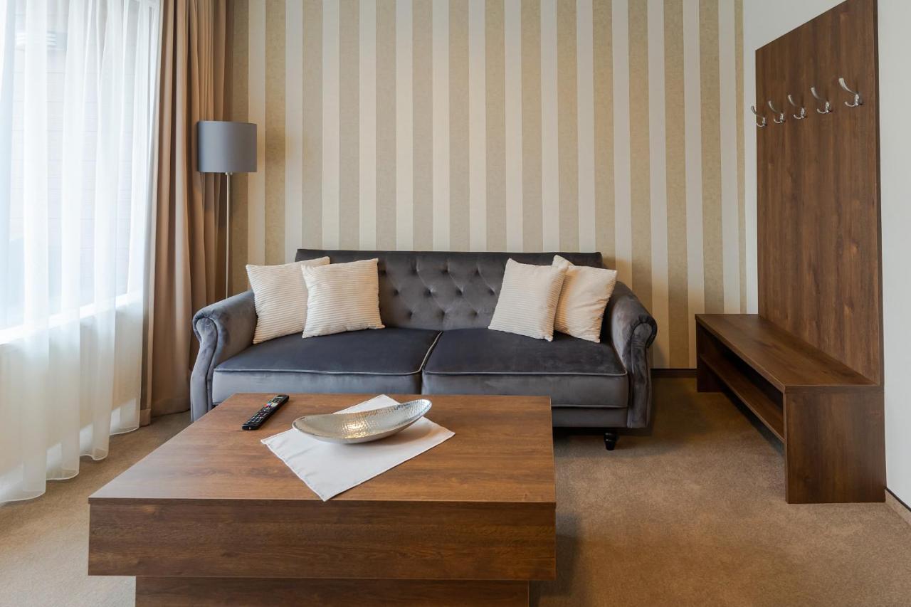 Hotel Demaenova **** Липтовски-Микулаш Экстерьер фото